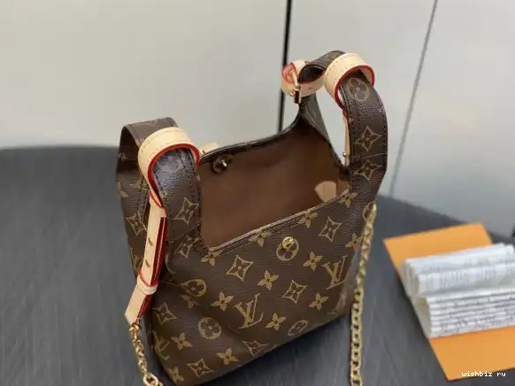 WIS LOUIS BB VUITTON Atlantis 0515